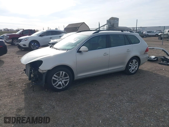 2010 Volkswagen Jetta TDI z VIN 3VWPL7AJ0AM697106, wystawiony jako IAAI lot #41812648 z przebiegiem 150 608 mil mil oraz . Historia ofert i sprzedaży dostępna na DreamBid. Obrazek 2.