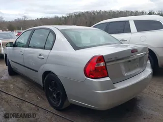 2004 Chevrolet Malibu with VIN 1G1ZS52F14F165339, listed as a IAAI auction lot 41729788 with 306,269 mi miles. Bid and sale history available at carsss.com. Image 3.