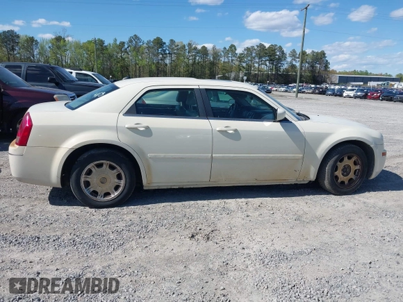 2005 Chrysler 300 Touring with VIN 2C3AA53G45H552972, listed as a IAAI auction lot 41996998 with 297,276 mi miles and . Bid and sale history available at DreamBid. Image 13.