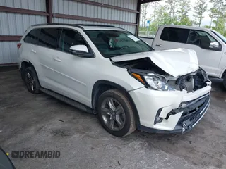 2019 Toyota Highlander Limited z VIN 5TDYZRFH9KS324154, wystawiony jako IAAI lot #42431544 z przebiegiem 143 079 mil mil oraz . Historia ofert i sprzedaży dostępna na DreamBid. Obrazek 1.