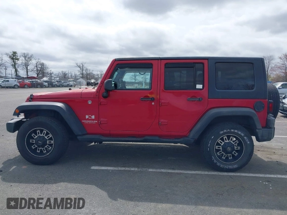2007 Jeep Wrangler Unlimited X with VIN 1J4GA39197L120665, listed as a IAAI auction lot 41942349 with 189,860 mi miles and . Bid and sale history available at DreamBid. Image 14.