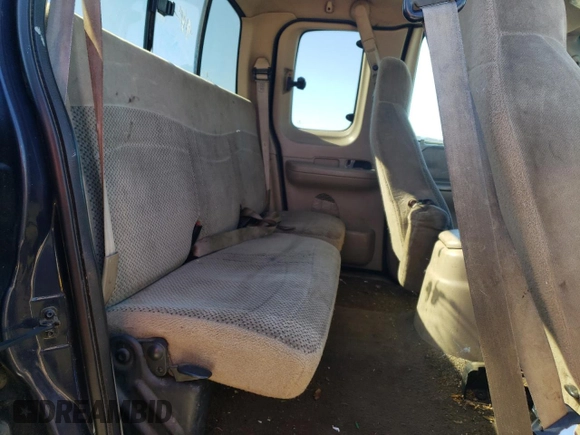 2000 Ford F-150 XL with VIN 1FTRX18W0YKB06899, listed as a Copart auction lot 46170175 with 252,042 mi miles and Salvage Title. Bid and sale history available at carsss.com. Image 10.