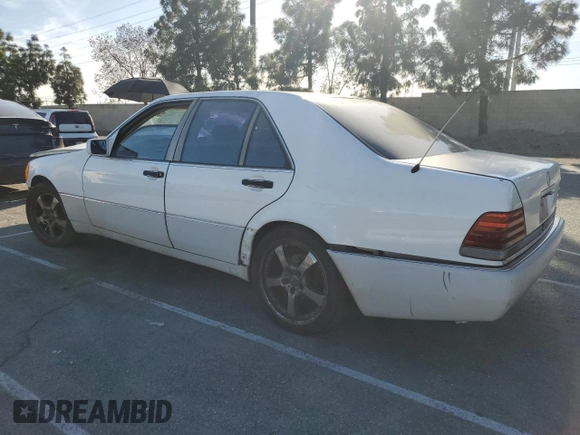 1994 Mercedes-Benz S 320 with VIN WDBGA32E6RA177390, listed as a Copart auction lot 47685975 with Not Provided miles and Salvage Title. Bid and sale history available at DreamBid. Image 2.