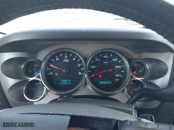 2008 Chevrolet Silverado 1500 LT w/1LT with VIN 2GCEC19J281258809, listed as a IAAI auction lot 40894258 with 297,614 mi miles. Bid and sale history available at carsss.com. Image 7.