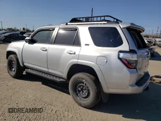 2023 Toyota 4Runner SR5 with VIN JTEMU5JR9P6174216, listed as a Copart auction lot 48993335 with 9,211 mi miles and Salvage title. Bid and sale history available at DreamBid. Image 2.