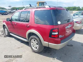 2010 Ford Explorer Eddie Bauer z VIN 1FMEU6EE4AUA85772, wystawiony jako IAAI lot #42202728 z przebiegiem 101 999 mil mil oraz . Historia ofert i sprzedaży dostępna na DreamBid. Obrazek 3.