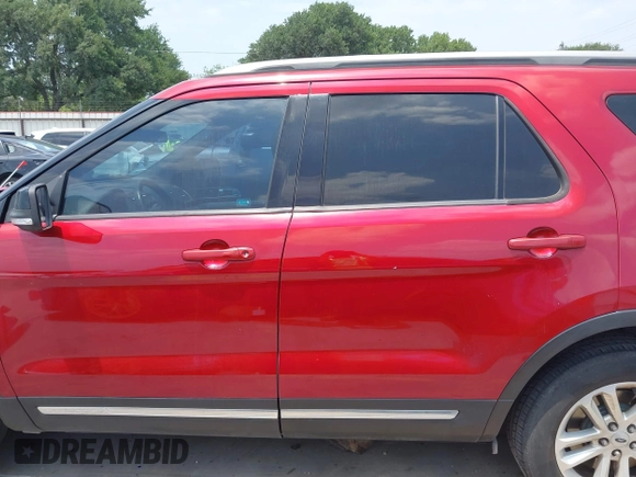 2017 Ford Explorer XLT z VIN 1FM5K7D84HGB14106, wystawiony jako IAAI lot #42285520 z przebiegiem 109 716 mil mil oraz . Historia ofert i sprzedaży dostępna na DreamBid. Obrazek 15.