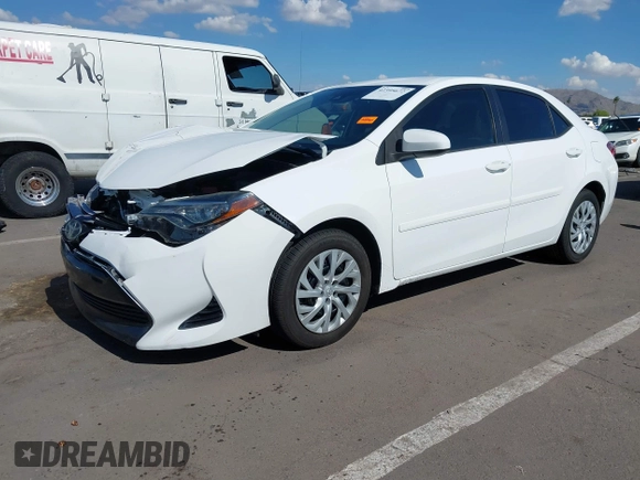 2018 Toyota Corolla L z VIN 2T1BURHE3JC076160, wystawiony jako IAAI lot #42395672 z przebiegiem 77 101 mil mil oraz . Historia ofert i sprzedaży dostępna na DreamBid. Obrazek 17.
