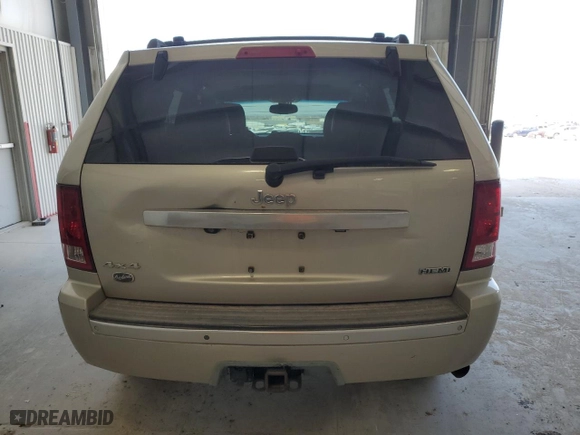 2007 Jeep Grand Cherokee Overland with VIN 1J8HR682X7C609308, listed as a Copart auction lot 52424375 with 204,412 mi miles and Clean Title. Bid and sale history available at carsss.com. Image 6.