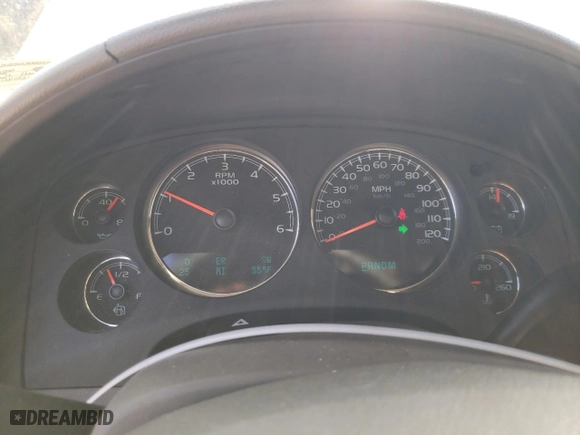 2010 Chevrolet Suburban LT with VIN 1GNUKJE3XAR260589, listed as a Copart auction lot 49301825 with 252,434 mi miles and Salvage Title. Bid and sale history available at carsss.com. Image 9.
