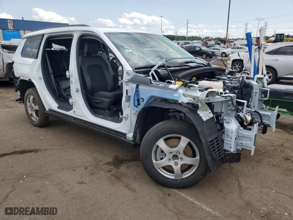 2024 Jeep Grand Cherokee L Altitude X with VIN 1C4RJKAG9R8590371, listed as a Copart auction lot 66496734 with 0 mi miles and Salvage Title. Bid and sale history available at carsss.com. Image 4.