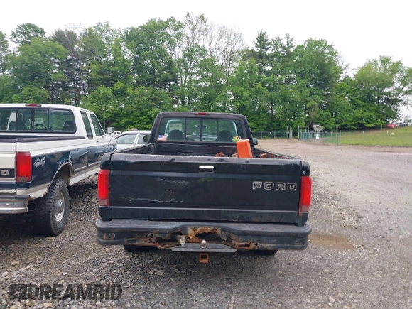 1997 Ford F-250 with VIN 1FTHX25H5VEC68464, listed as a IAAI auction lot 42365298 with 137,859 mi miles and . Bid and sale history available at DreamBid. Image 17.