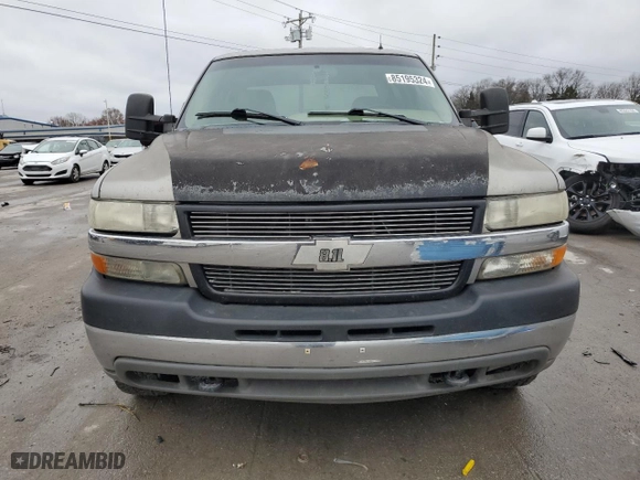 2002 Chevrolet Silverado 2500HD LS with VIN 1GCHK23G22F118262, listed as a Copart auction lot 85195324 with 245,570 mi miles and Salvage Title. Bid and sale history available at carsss.com. Image 5.