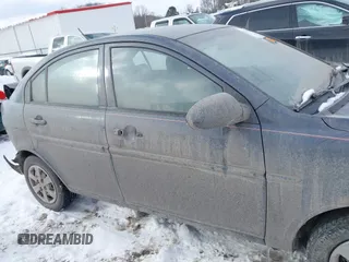 2008 Hyundai Accent GLS with VIN KMHCN46C88U270746, listed as a IAAI auction lot 41392092 with 146,419 mi miles. Bid and sale history available at carsss.com. Image 13.