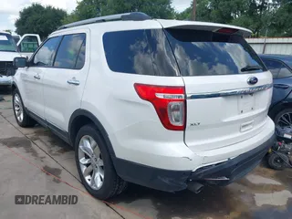 2014 Ford Explorer XLT with VIN 1FM5K7D84EGB67934, listed as a IAAI auction lot 42424640 with 174,131 mi miles and . Bid and sale history available at DreamBid. Image 3.