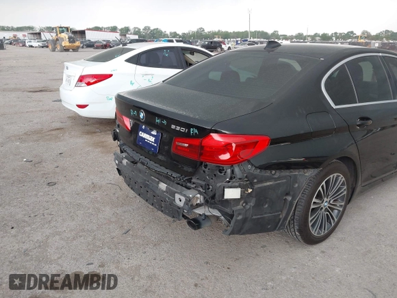 2019 BMW 5 Series 530i with VIN WBAJA5C58KWW11641, listed as a IAAI auction lot 41946359 with 48,635 mi miles and . Bid and sale history available at DreamBid. Image 6.