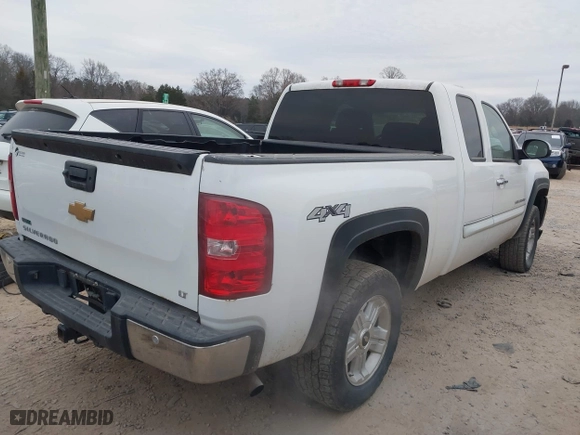 2012 Chevrolet Silverado 1500 LT with VIN 1GCRKSE70CZ239258, listed as a IAAI auction lot 41160222 with 143,082 mi miles. Bid and sale history available at carsss.com. Image 4.