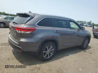 2017 Toyota Highlander XLE with VIN 5TDJZRFH4HS424771, listed as a Copart auction lot 59002205 with 36,895 mi miles and Salvage title. Bid and sale history available at DreamBid. Image 3.