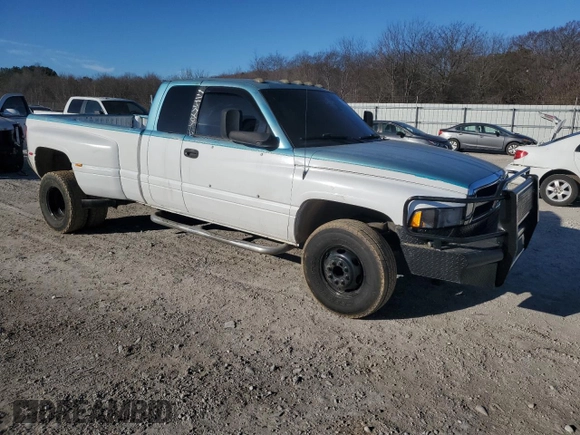 2000 Dodge Ram 3500 with VIN 1B7MC3363YJ158655, listed as a Copart auction lot 46531695 with 0 mi miles and Salvage Title. Bid and sale history available at carsss.com. Image 4.