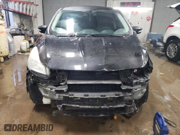 2013 Ford Escape SEL with VIN 1FMCU9H93DUB01777, listed as a Copart auction lot 43535565 with 182,147 mi miles and Salvage Title. Bid and sale history available at carsss.com. Image 5.