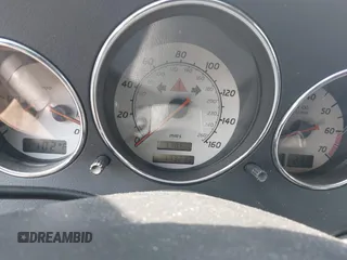 2003 Mercedes-Benz SLK 320 z VIN WDBKK65FX3F289228, wystawiony jako IAAI lot #42584634 z przebiegiem 173 232 mil mil oraz . Historia ofert i sprzedaży dostępna na DreamBid. Obrazek 7.
