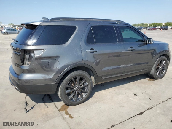 2017 Ford Explorer XLT with VIN 1FM5K7D83HGD85335, listed as a Copart auction lot 71967094 with 118,721 mi miles and Clean Title. Bid and sale history available at carsss.com. Image 3.