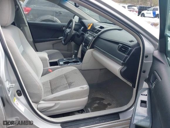 2012 Toyota Camry Hybrid XLE with VIN 4T1BD1FK2CU015202, listed as a IAAI auction lot 41662129 with 170,819 mi miles. Bid and sale history available at carsss.com. Image 5.