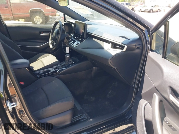 2022 Toyota Corolla SE with VIN JTDS4MCE0NJ091137, listed as a IAAI auction lot 41991211 with 41,304 mi miles and . Bid and sale history available at DreamBid. Image 5.