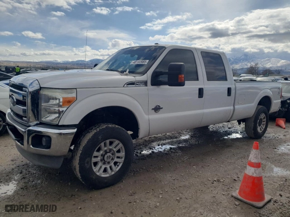2015 Ford Super Duty F-250 SRW Lariat with VIN 1FT7W2BT8FEB04702, listed as a Copart auction lot 48182885 with 122,333 mi miles and Salvage Title. Bid and sale history available at carsss.com. Image 1.