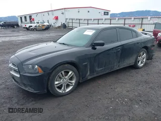 2014 Dodge Charger RT Plus with VIN 2C3CDXDT4EH372012, listed as a IAAI auction lot 41654241 with 177,960 mi miles. Bid and sale history available at carsss.com. Image 17.