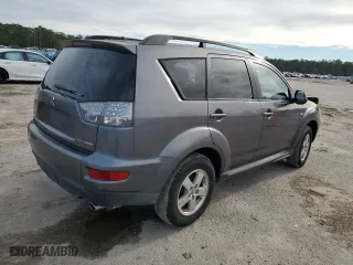 2010 Mitsubishi Outlander ES with VIN JA4AS2AW2AZ004118, listed as a Copart auction lot 86684914 with 110,278 mi miles and Salvage Title. Bid and sale history available at carsss.com. Image 3.