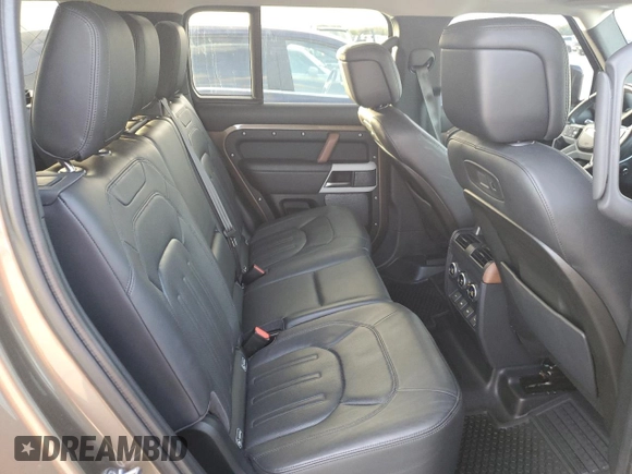 2020 Land Rover Defender HSE z VIN SALE9EEU7L2014905, wystawiony jako Copart lot #85282394 z przebiegiem 34 922 mil mil oraz Szkoda całkowita • Salvage title. Historia ofert i sprzedaży dostępna na DreamBid. Obrazek 10.