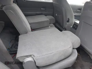 2005 Dodge Durango SLT z VIN 1D4HB48N25F554992, wystawiony jako IAAI lot #42328733 z przebiegiem Nie podano mil oraz . Historia ofert i sprzedaży dostępna na DreamBid. Obrazek 8.