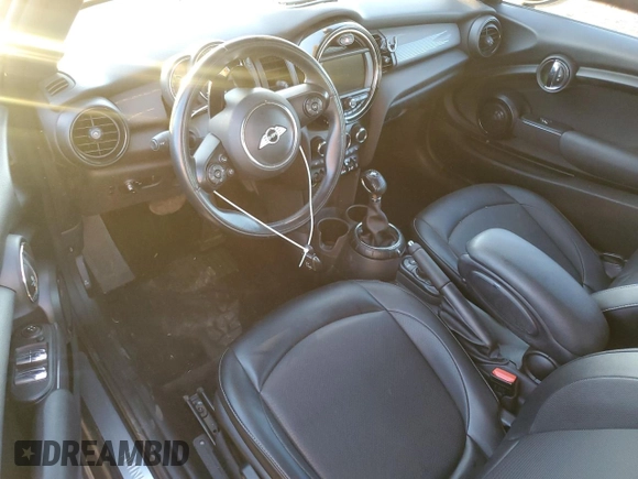 2017 MINI Convertible Cooper with VIN WMWWG5C35H3D00104, listed as a Copart auction lot 80680444 with 33,581 mi miles and Salvage title. Bid and sale history available at DreamBid. Image 8.