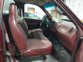 1998 Ford F-150 с VIN 2FTZF1826WCA72551, выставлен на аукционе IAAI как лот 42507399 с пробегом 200 692 миль миль и . История ставок и продаж доступна на DreamBid. Изображение 8.