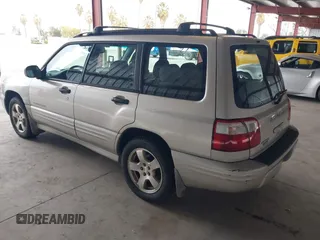 2001 Subaru Forester S w/Premium Pkg with VIN JF1SF65621H736695, listed as a IAAI auction lot 41551303 with 281,518 mi miles. Bid and sale history available at carsss.com. Image 3.