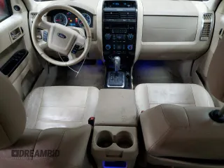 2010 Ford Escape Limited z VIN 1FMCU0E71AKC15699, wystawiony jako Copart lot #85142614 z przebiegiem 139 119 mil mil oraz Czysty tytuł • Clean title. Historia ofert i sprzedaży dostępna na DreamBid. Obrazek 8.