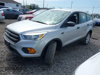2017 Ford Escape S with VIN 1FMCU0F78HUB39105, listed as a IAAI auction lot 42119588 with 92,034 mi miles. Bid and sale history available at carsss.com. Image 17.