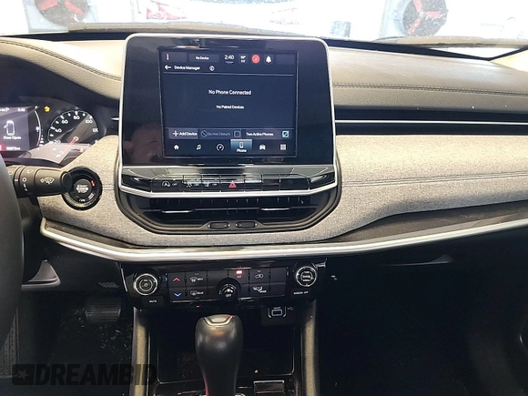 2022 Jeep Compass Latitude with VIN 3C4NJDBB6NT143179, listed as a IAAI auction lot 42748522 with 39,675 mi miles and . Bid and sale history available at DreamBid. Image 15.