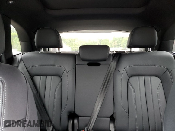 2023 Audi Q5 S line Premium Plus z VIN WA1EAAFY3P2183215, wystawiony jako Copart lot #57240255 z przebiegiem 13 998 mil mil oraz Szkody całkowita. Historia ofert i sprzedaży dostępna na DreamBid. Obrazek 10.