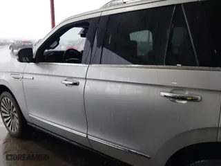 2019 Lincoln Navigator Reserve with VIN 5LMJJ2LTXKEL26583, listed as a IAAI auction lot 41448025 with 80,659 mi miles. Bid and sale history available at carsss.com. Image 15.