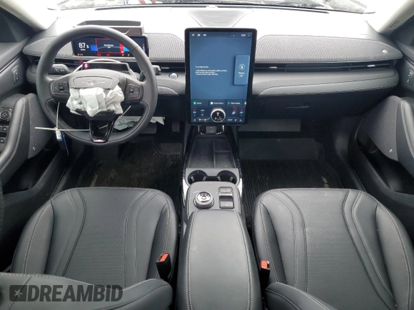 2022 Ford Mustang Mach-E Premium with VIN 3FMTK3SU8NMA49231, listed as a Copart auction lot 61208175 with 20,863 mi miles and Salvage title. Bid and sale history available at DreamBid. Image 8.