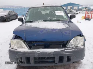 1998 Honda CR-V LX with VIN JHLRD1845WC074386, listed as a IAAI auction lot 41467972 with 194,635 mi miles. Bid and sale history available at carsss.com. Image 6.