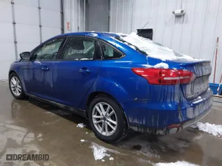 2018 Ford Focus SE with VIN 1FADP3F26JL312725, listed as a IAAI auction lot 41488559 with 30,686 mi miles. Bid and sale history available at carsss.com. Image 3.