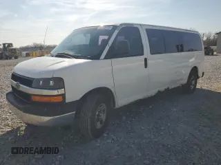 2007 Chevrolet Express Passenger z VIN 1GAHG39UX71122058, wystawiony jako Copart lot #49038775 z przebiegiem 190 918 mil mil oraz Szkoda całkowita • Salvage title. Historia ofert i sprzedaży dostępna na DreamBid. Obrazek 1.
