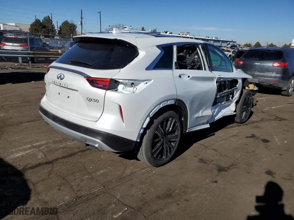 2023 Infiniti QX50 SENSORY with VIN 3PCAJ5EBXPF111868, listed as a Copart auction lot 40679204 with 1,723 mi miles. Bid and sale history available at carsss.com. Image 3.