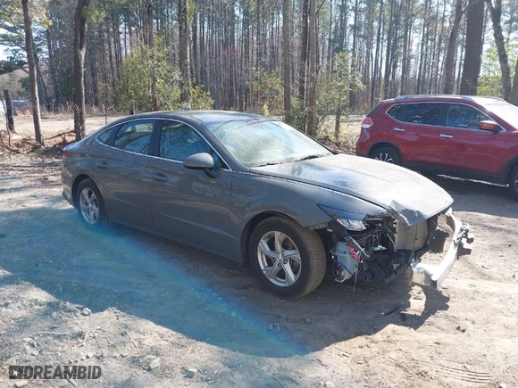 2021 Hyundai Sonata SE with VIN 5NPEG4JAXMH074129, listed as a IAAI auction lot 41775804 with 83,359 mi miles. Bid and sale history available at carsss.com. Image 1.