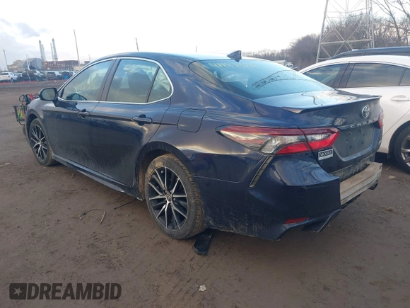 2021 Toyota Camry SE Nightshade with VIN 4T1G11AK4MU483214, listed as a IAAI auction lot 41487326 with 102,205 mi miles and . Bid and sale history available at DreamBid. Image 3.