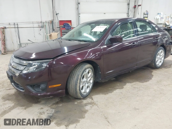 2011 Ford Fusion SE with VIN 3FAHP0HAXBR308930, listed as a IAAI auction lot 42028352 with 116,116 mi miles. Bid and sale history available at carsss.com. Image 17.