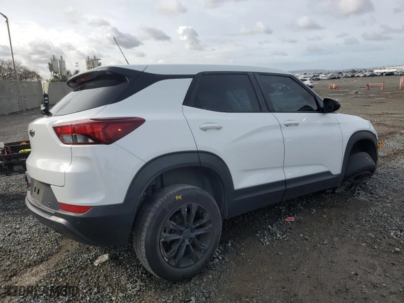 2021 Chevrolet TrailBlazer LS with VIN KL79MMS22MB058541, listed as a Copart auction lot 48895935 with 55,460 mi miles and Salvage Title. Bid and sale history available at carsss.com. Image 3.